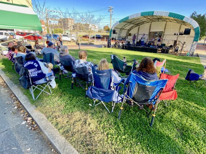 Mid-Ohio Valley musicians lend voices to benefit auto accident victim